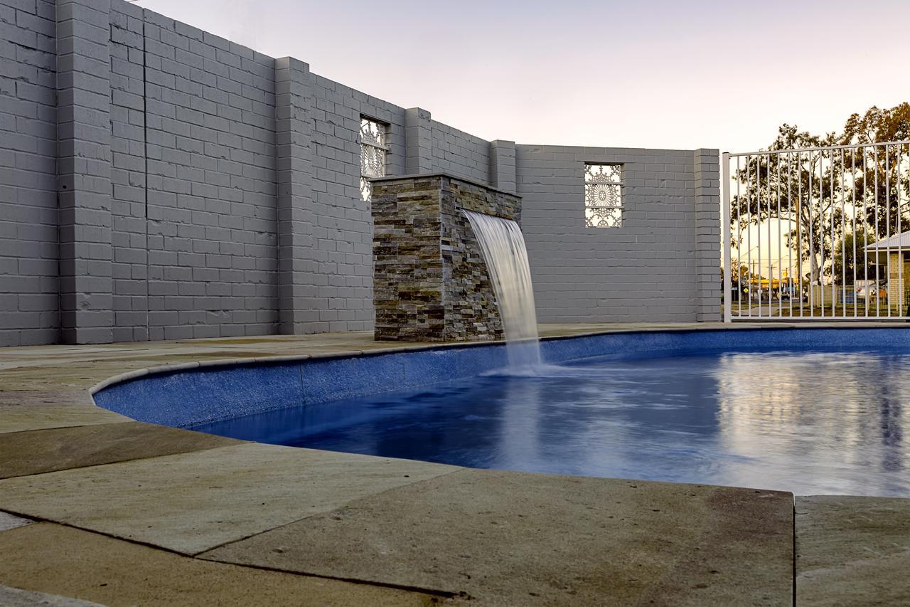 Oasis Motel Cobar Buitenkant foto